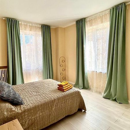 New Apartment, Near Metro Monte Grappa Турин Екстер'єр фото