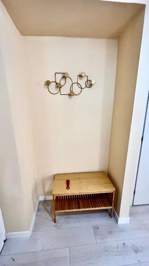 New Apartment, Near Metro Monte Grappa Турин Екстер'єр фото